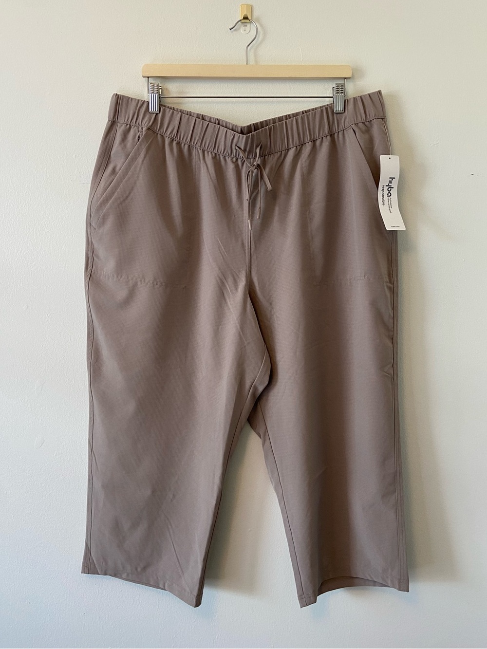 Reitmans Hyba Beige Cropped Active Joggers